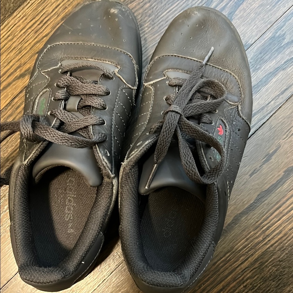 Black Yeezy Calabasas Sneakers with Lace-Up Design